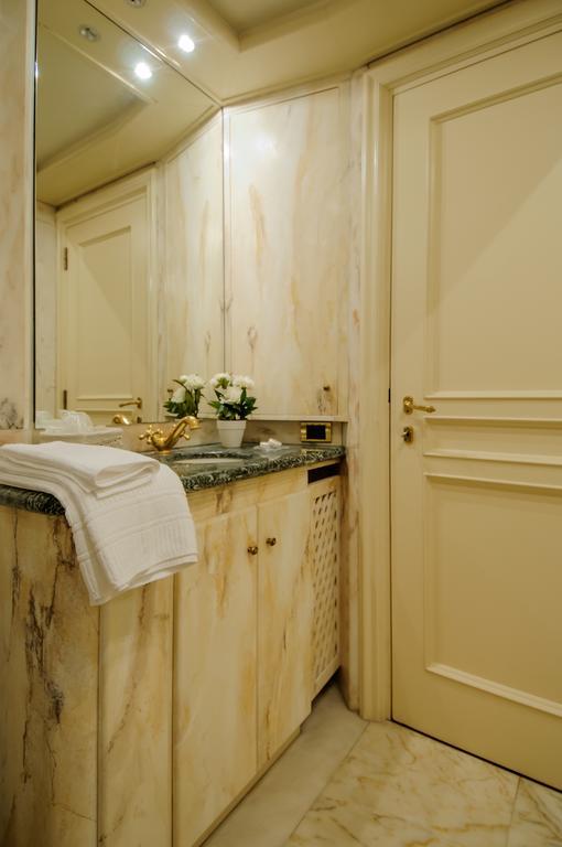 Made In Rome Luxury Affittacamere Екстер'єр фото