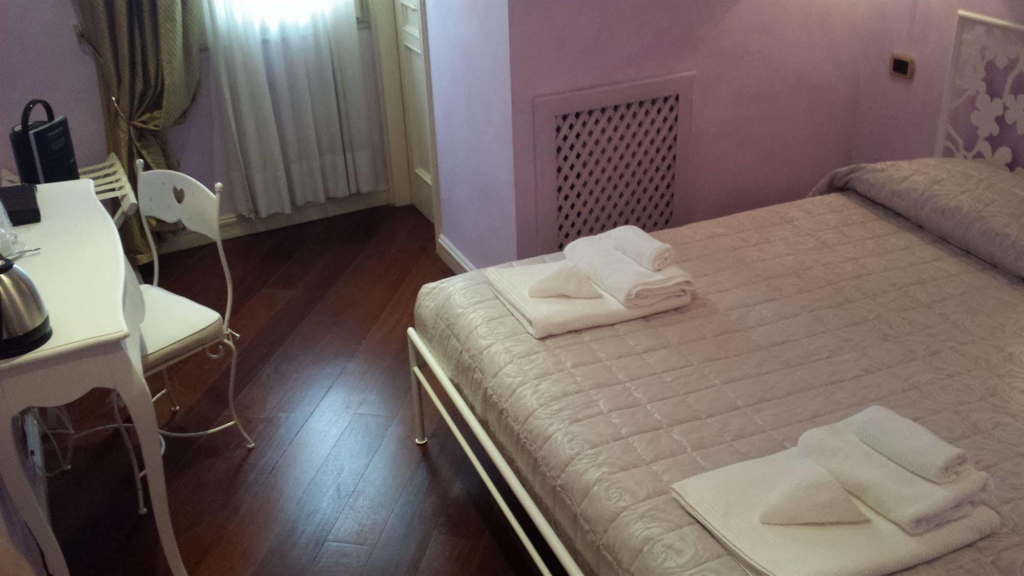 Made In Rome Luxury Affittacamere Екстер'єр фото