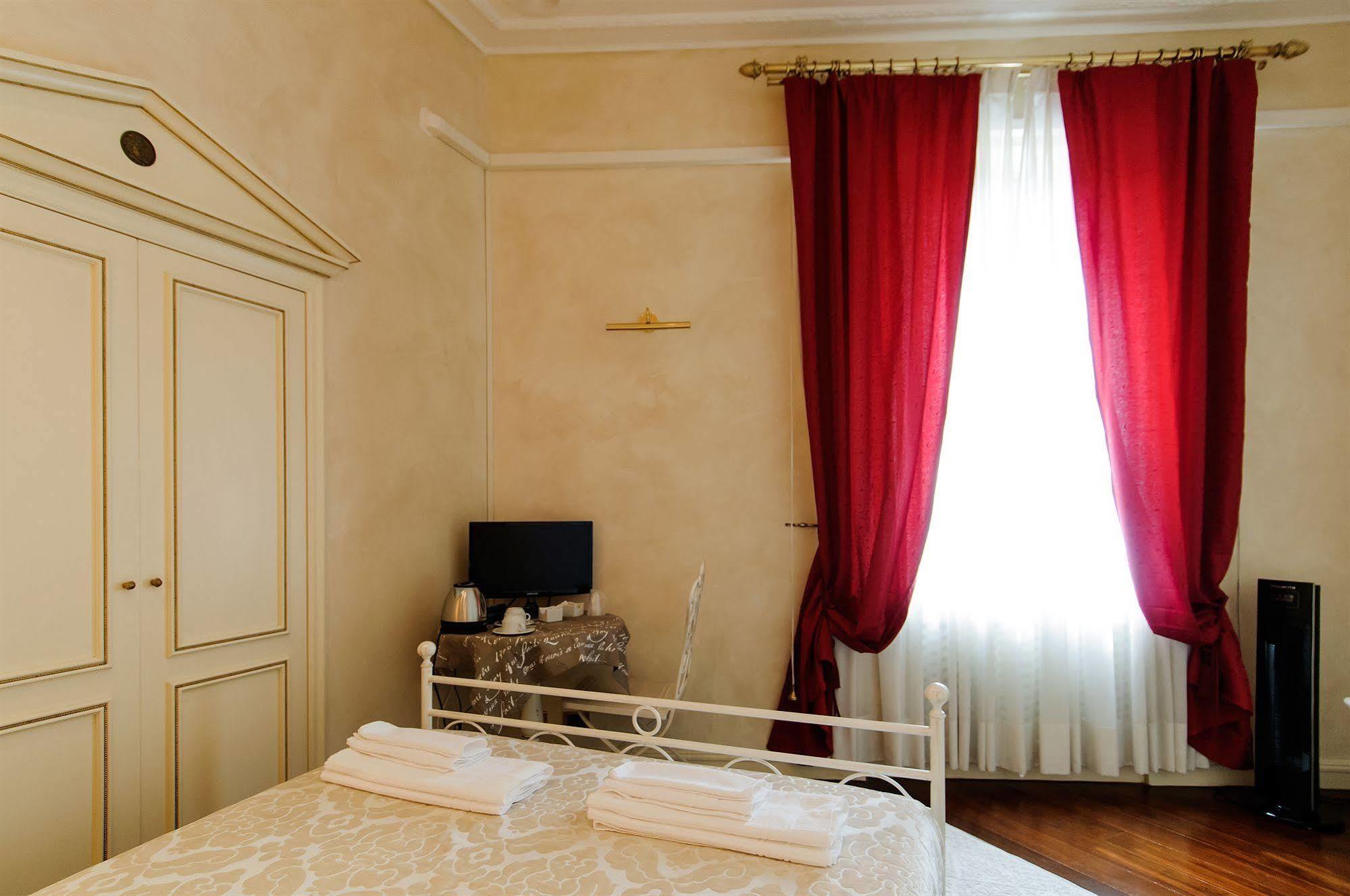 Made In Rome Luxury Affittacamere Екстер'єр фото