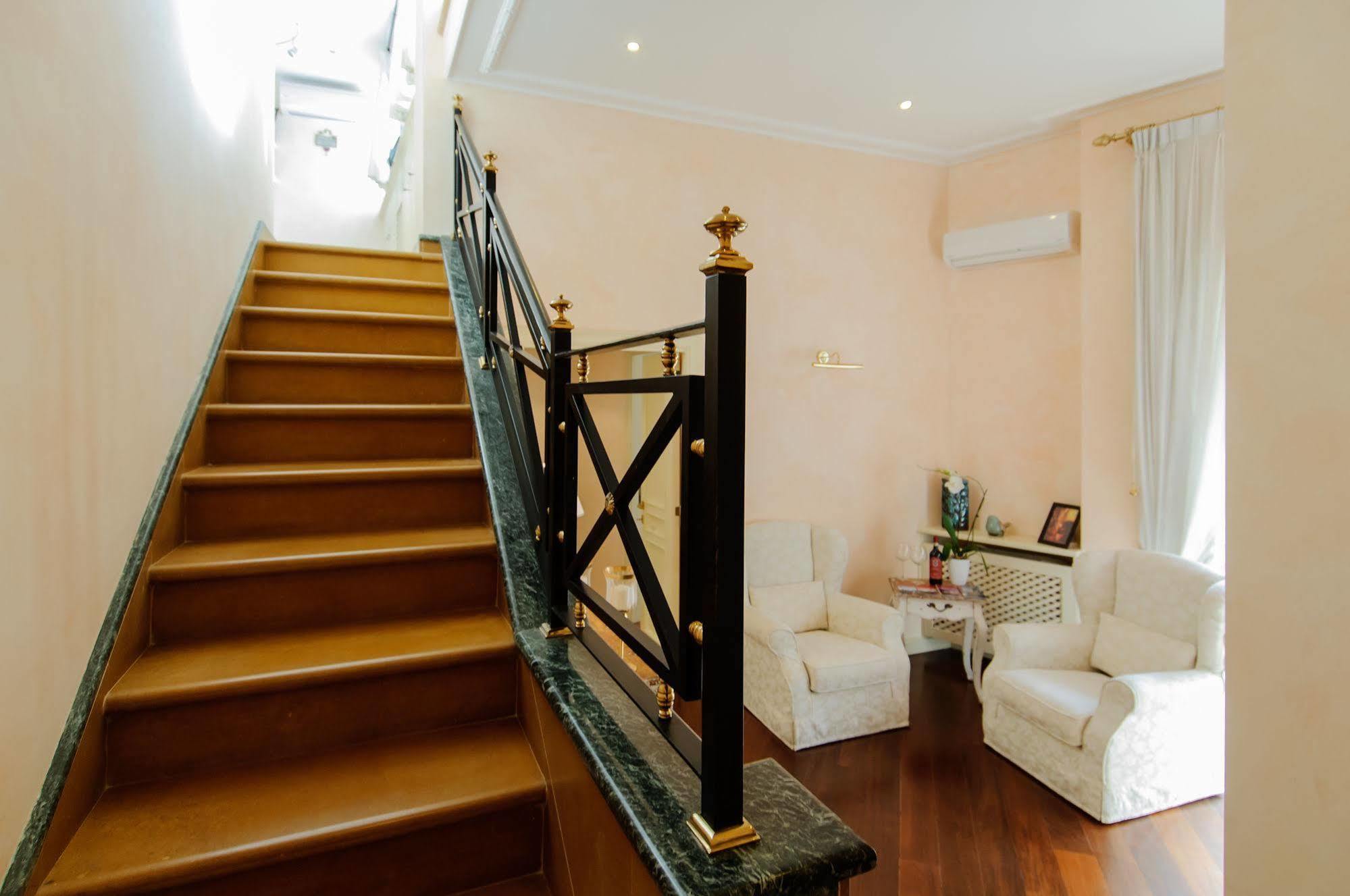 Made In Rome Luxury Affittacamere Екстер'єр фото